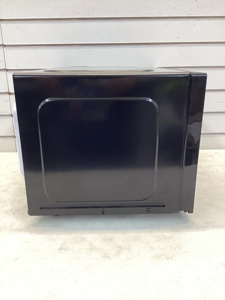 Frigidaire 19 in. 0.9 cu. ft. Microwave in Black