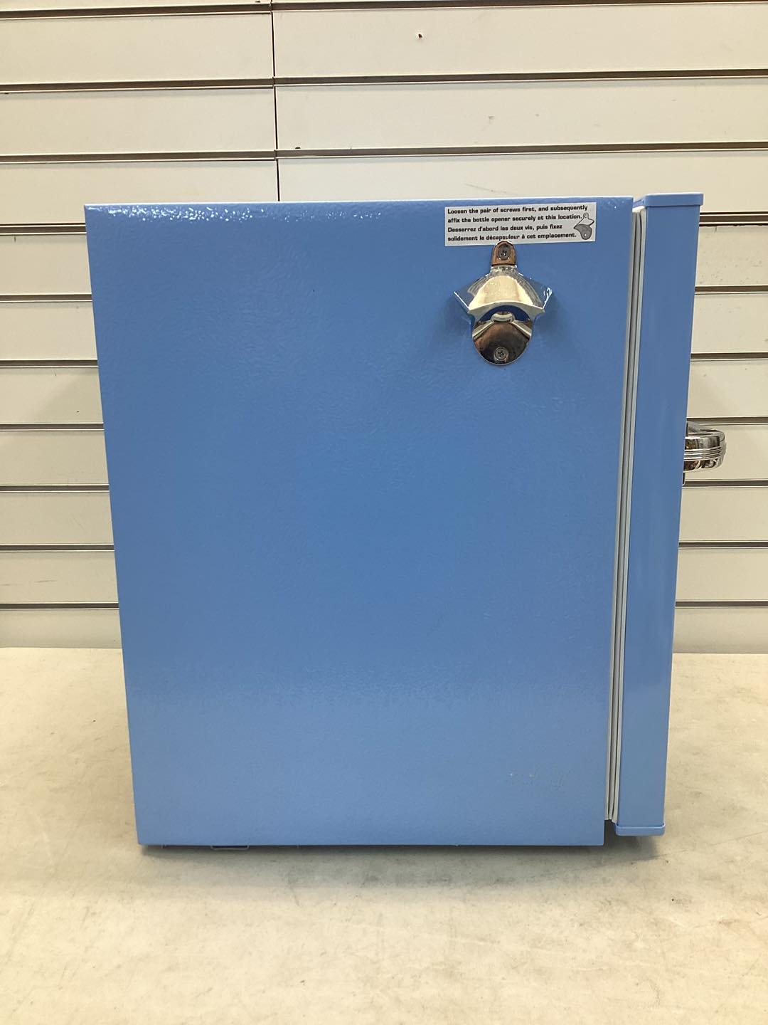 Frigidaire 1.6 cu. ft. Mini Fridge in Blue