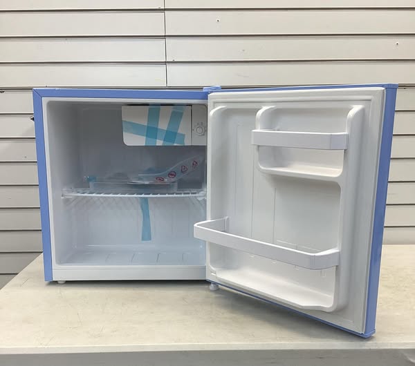 Frigidaire 1.6 cu. ft. Mini Fridge in Blue