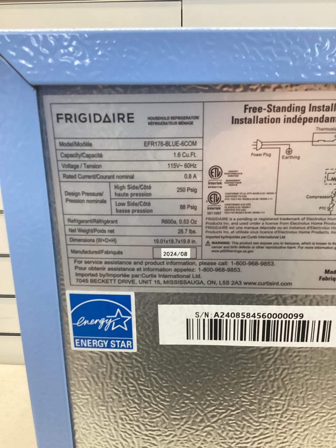 Frigidaire 1.6 cu. ft. Mini Fridge in Blue