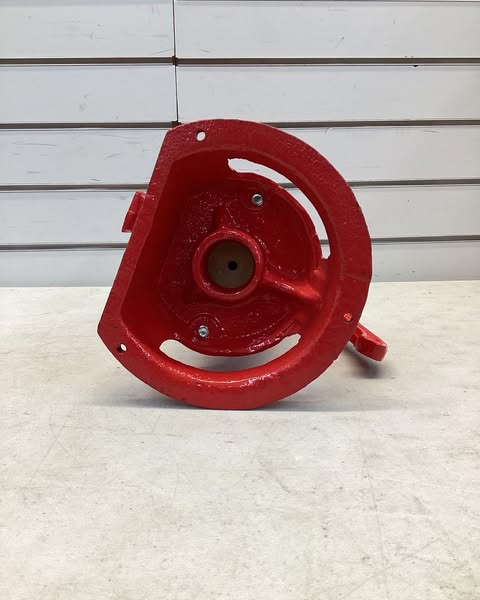 SIMMONS Pitcher Pump: Cast Iron, 15 in Overall Ht, 1 1/4 in Inlet Dia