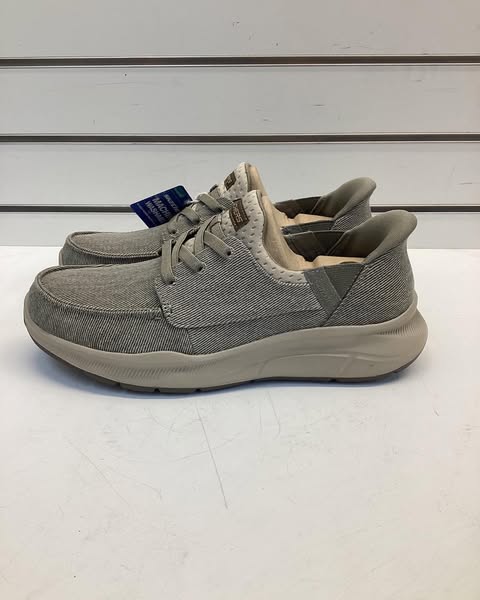 Skechers Men's Hands Free Swift Fit Canvas Sneaker Size 8