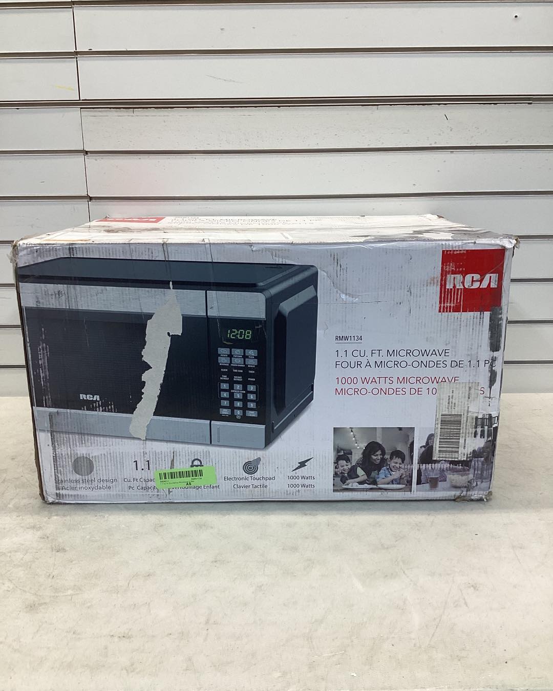 RCA 1.1 cu. ft. Countertop Microwave in Stainless Steel