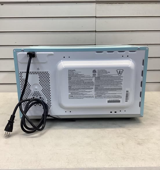 Frigidaire 0.9 cu. ft. Countertop Microwave in Blue