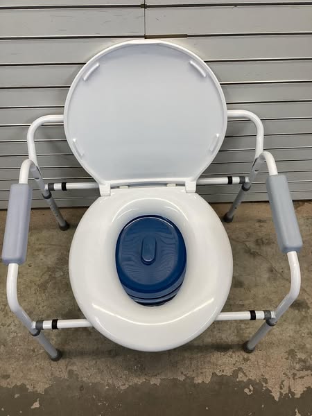 BIG JOHN Commode Chair
