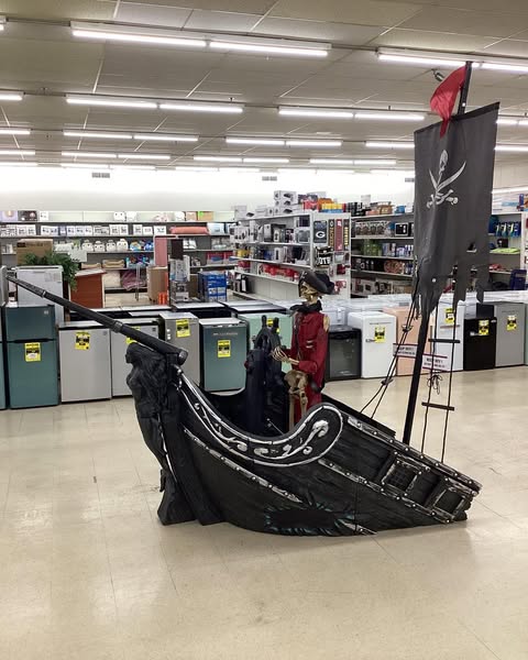 Home Accents Holiday 9.5 ft. Dead Water Giant-Sized Animated LED Pirate Ship