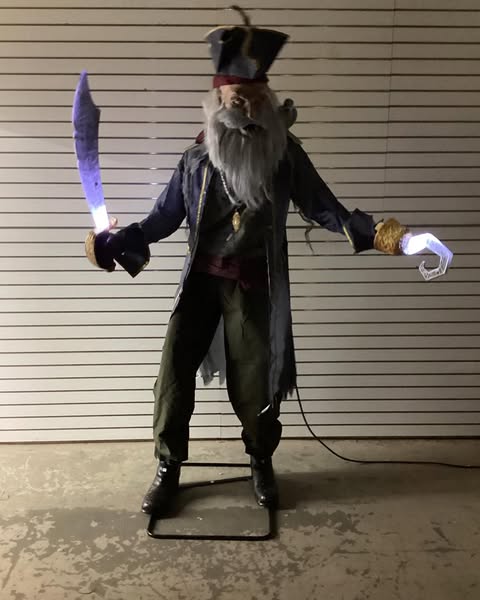 7 ft. Animated LED Captain Cuts
