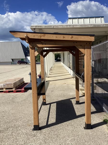 Backyard Discovery Cedar Springs Outdoor Bar