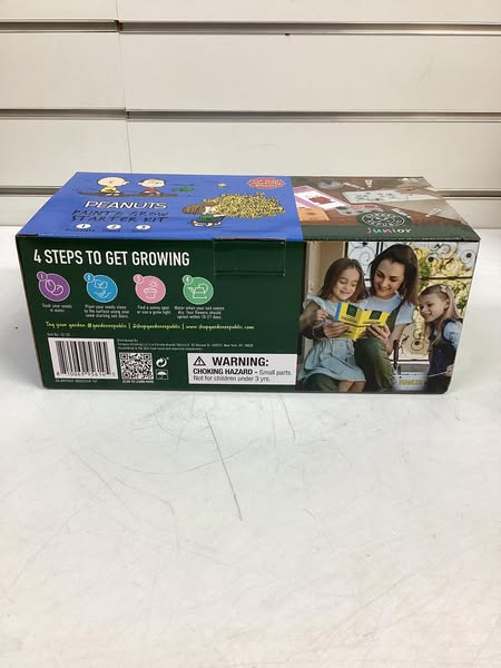 Garden Republic Jr. Peanuts Paint and Grow Starter Kit