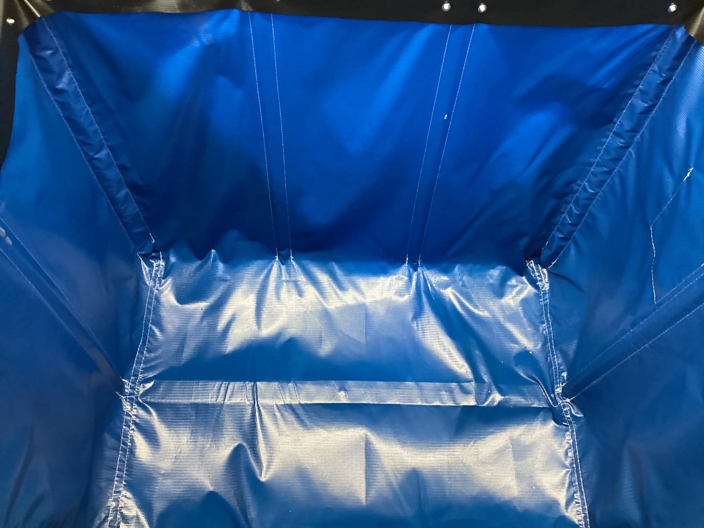 ROYAL BASKET TRUCKS Perm Liner Truck, 18 bu, blue vinyl