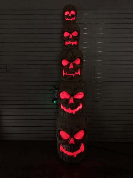 Home Accents Holiday 8 ft. Grave & Bones GIANT-SIZED LED Skull Stack