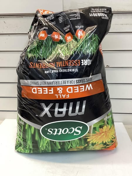 Scotts MAX Fall Weed & Feed
