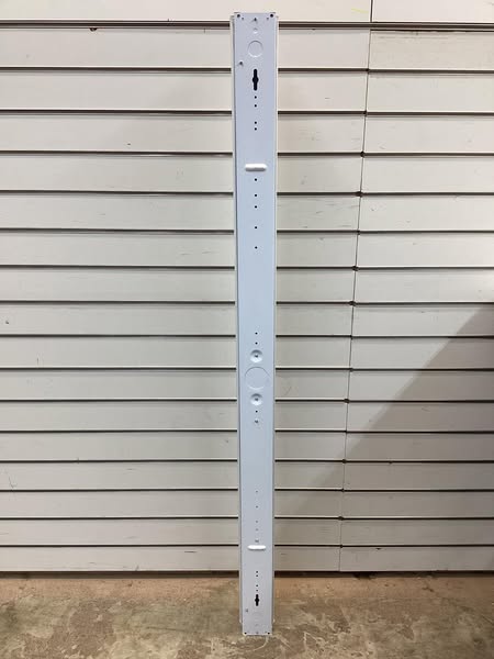 COLUMBIA LIGHTING LED MultiPurpose 4' Linear Luminaire with Curved Acrylic Lens
