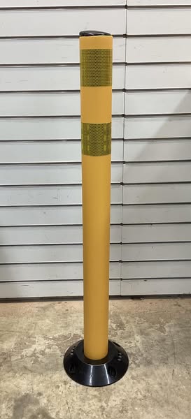 Delineator Post