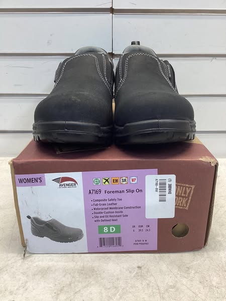 AVENGER SAFETY FOOTWEAR Women's Composite Toe Slip-On Work Boot, Black, Size 8, Wide