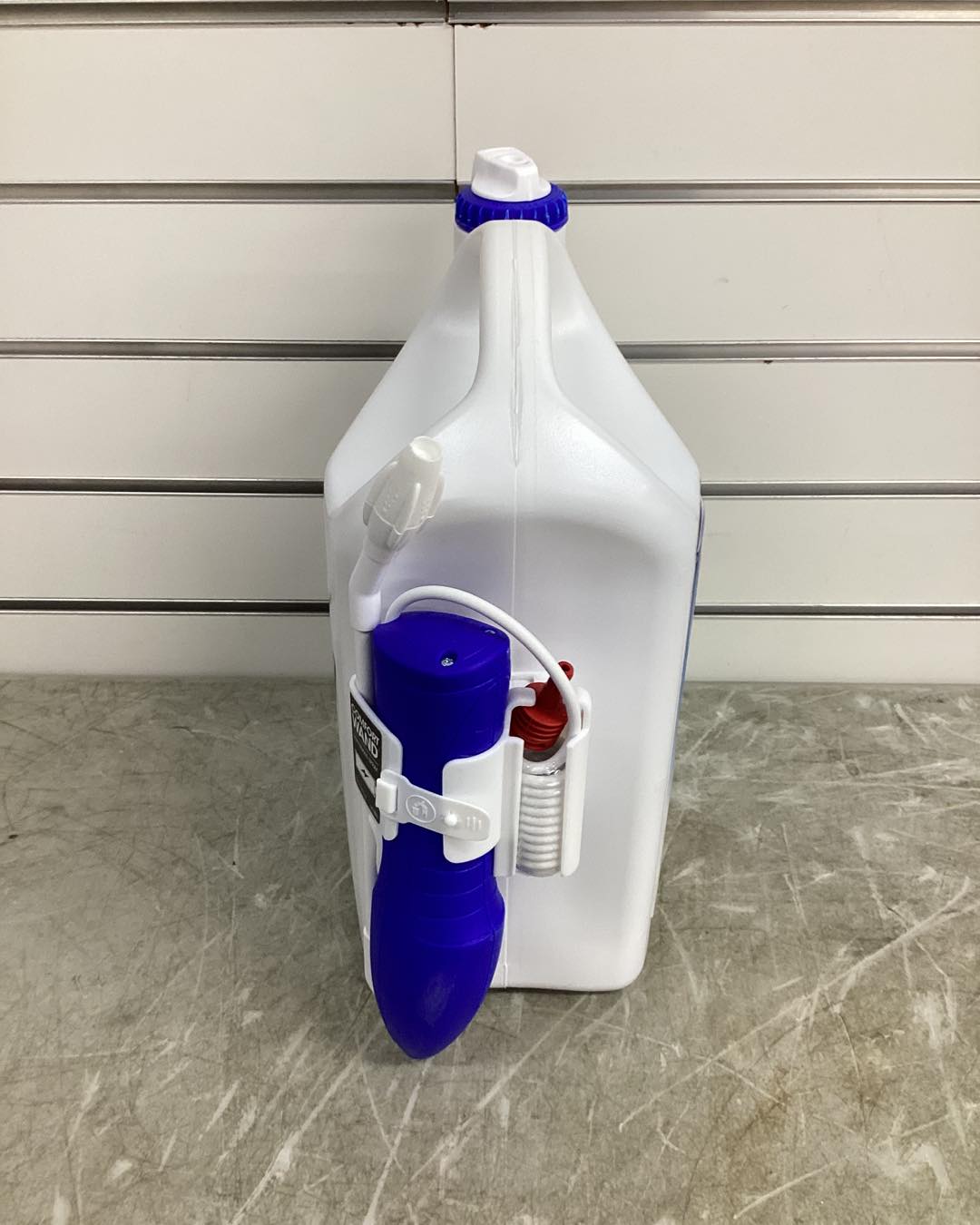 Roundup Weed and Grass Killer4 Club Bundle with Comfort Wand and 2 Refills
