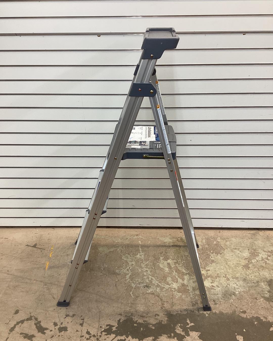 Cosco Lite Solutions 3-step Step Stool, 9ft 3in Max Reach