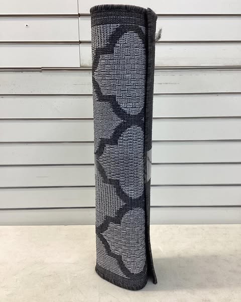2 ft x 4 ft Nourison Trellis Indoor/Outdoor Rug, Color Charcoal/Black