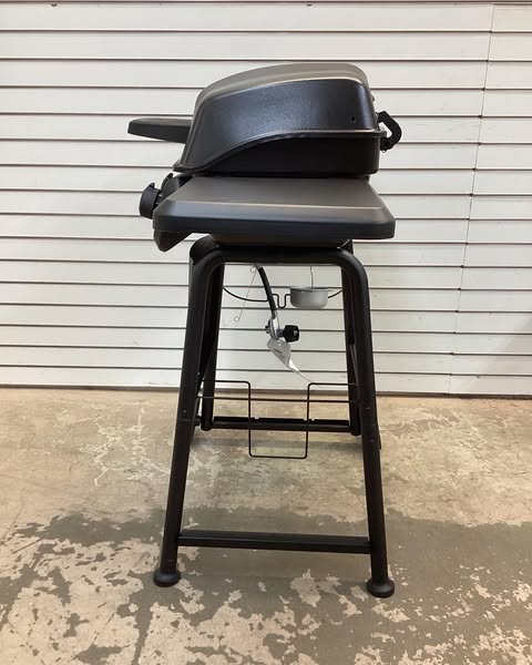 Char-Broil 2 Burner 20000 BTU Gas Grill