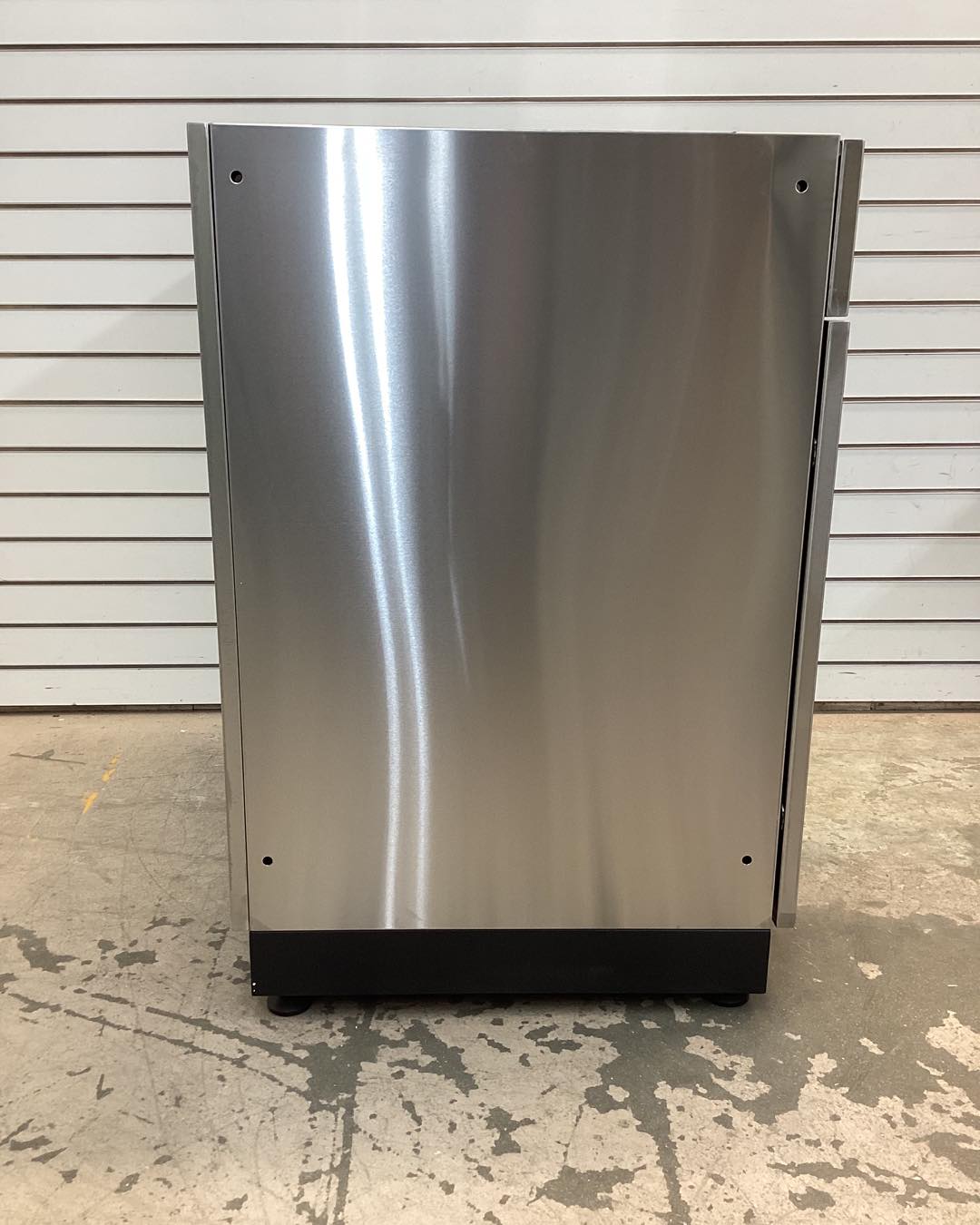 NewAge Products Outdoor Kitchen Stainless Steel 32 in. W x 36.5 in. H x 23 in. D 2-Door Outdoor Kitchen Cabinet with Drawer