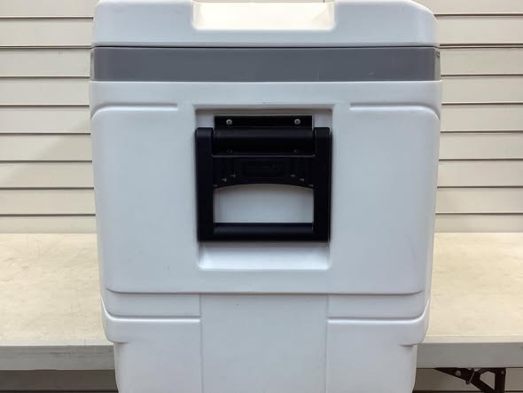 Igloo 150 Quart MaxCold Cooler