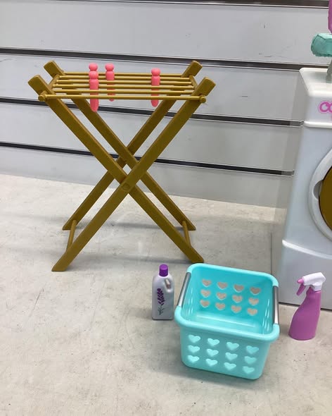 Generation Laundry Day Washing Machine Dollhouse Accessory Set for 18'' Dolls