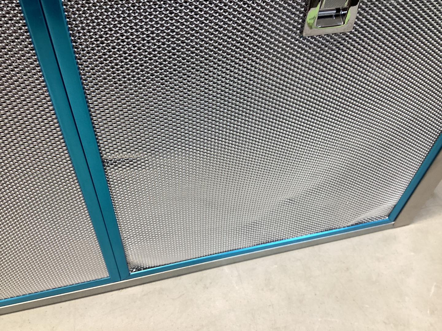 Vissani 30 in. 320 CFM Convertible Under Cabinet Range Hood in Stainless Steel