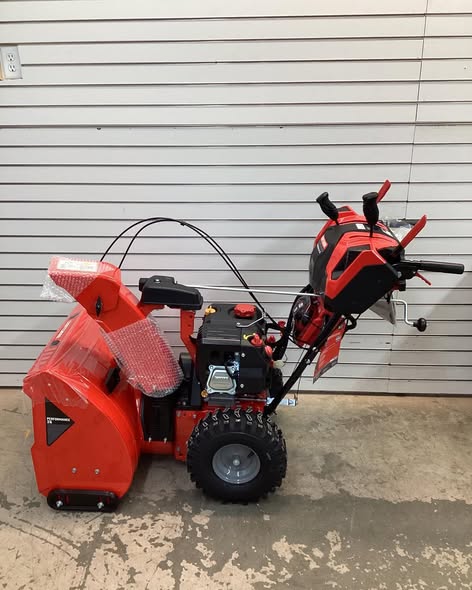 Craftsman PERFORMANCE 26 V20 BATTERY START 26-IN TWO-STAGE SELF-PROPELLED GAS SNOW BLOWER