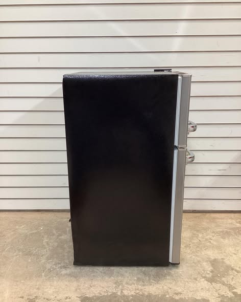 Frigidaire 3.1 cu ft 2 Door Fridge and Freezer, Stainless Steel