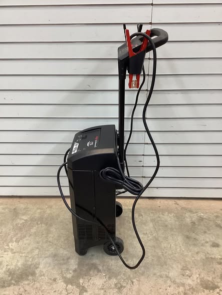 Schumacher Wheeled Battery Charger/Trickle Charger/Desulfator/Engine Starter, 12/24 Volt