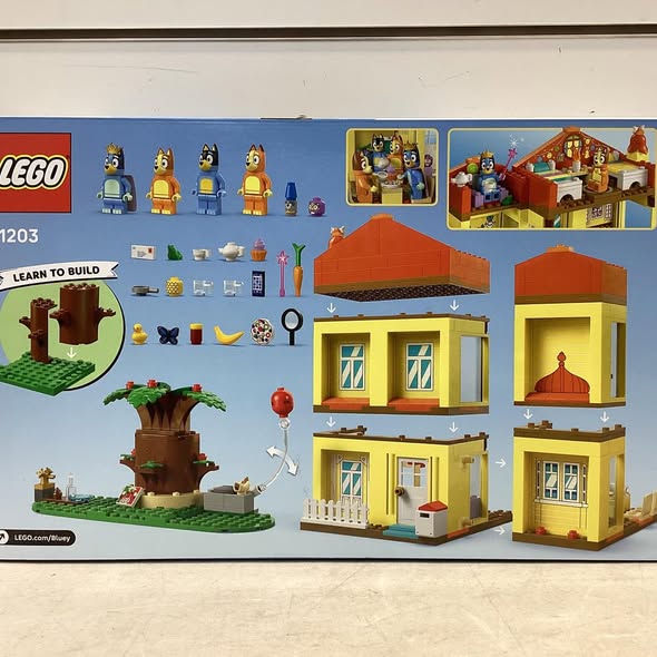 LEGO Bluey: Bluey’s Family House Playset 11203