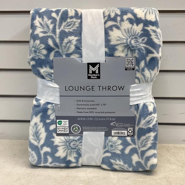 Member's Mark Seasonal Lounge Throw, 60"x70"