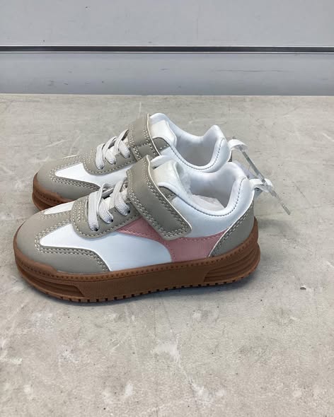 Carter's Toddler Girls Sneaker size 7