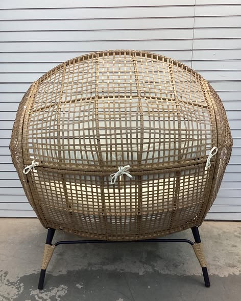 Oversized 2-Person Outdoor Wicker Lounge Egg Chair Double Patio Loveseat with 6.5 in. Beige Cushion