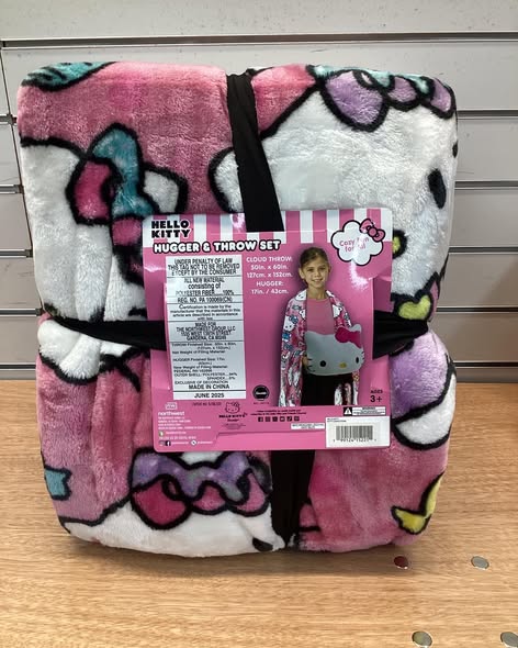 Hello Kitty Hand Warmer and Throw Blanket Set