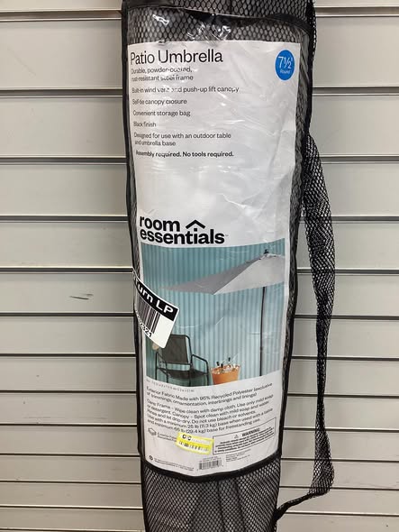 Room Essentials 7.5' Round Outdoor Patio Market Umbrella in Grey