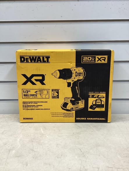 DEWALT XR 1/2-in 20-volt max Variable Speed Brushless Cordless Hammer Drill ( 2 -Batteries and Charger Included )
