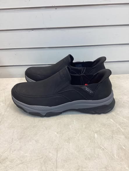 Skechers Men's Hands Free Swift Fit Sneaker Size 12
