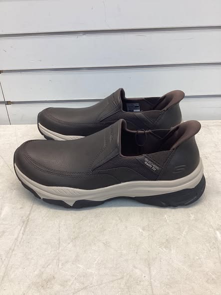 Skechers Men's Hands Free Swift Fit Sneaker Size 10.5