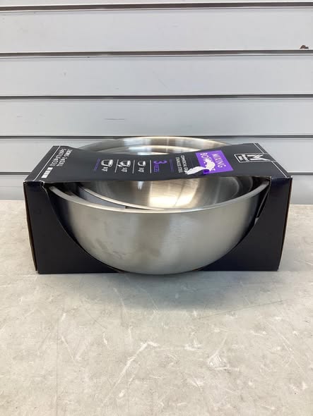 Member's Mark 3-Piece Stainless Steel Mixing Bowl Set