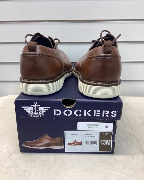 Dockers Men's Casual Dress Shoe. Brown, size 13m
