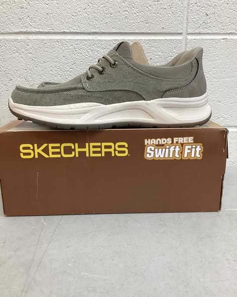 Skechers Men's Canvas Swift Fit Sneaker size 12.