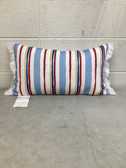 STUDIOCHIC Home Americana Indoor/Outdoor Decorative Pillow
