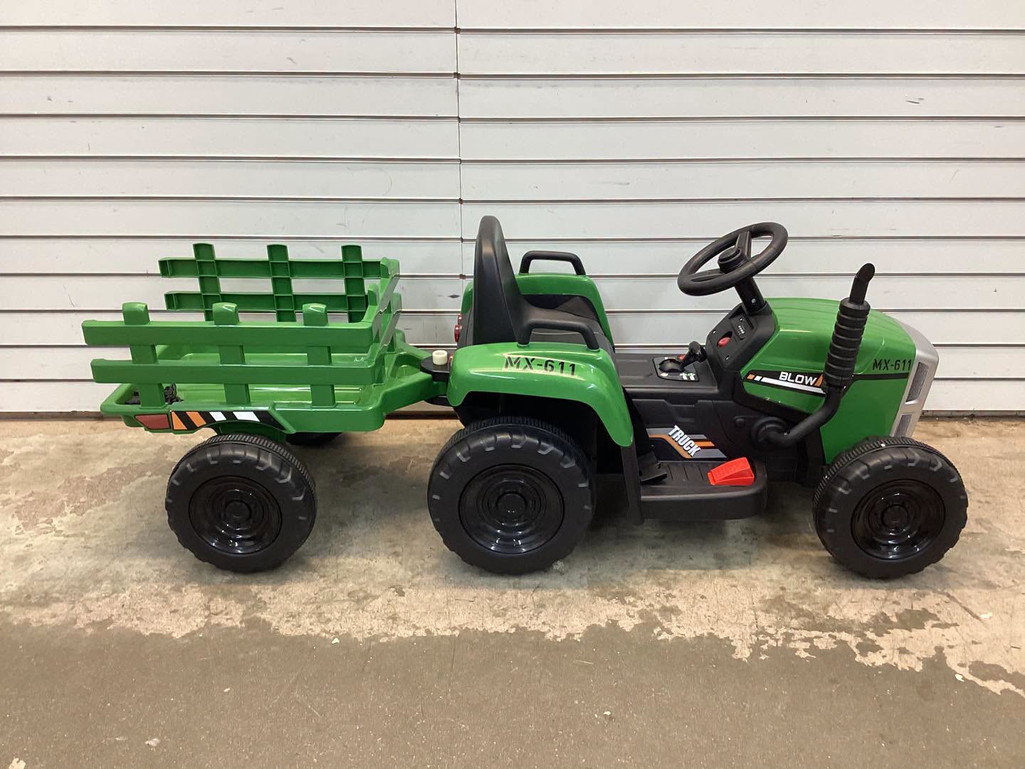 Costway 12V Kids Ride On Tractor with Trailer Ground Loader w/ RC & Lights Dark Green