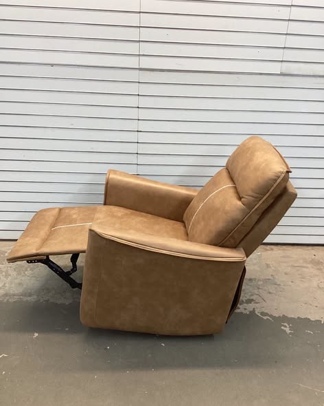 Tayani 31.5" Wide Modern Comfortable Microfiber Swivel And Rocker Manual Recliner.