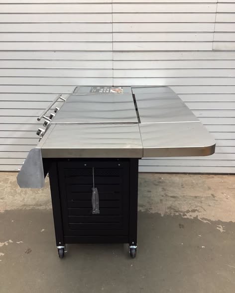 Charbroil Vibe 4 -Burner Liquid propane Flat Top Grill
