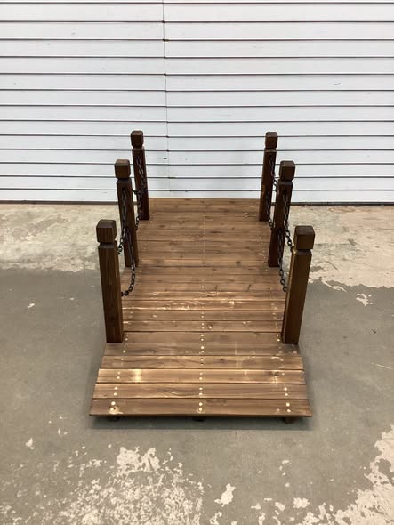 5 ft Wooden Garden Bridge Arc Footbridge with Metal Chain Railings Solid Fir Construction Carbonized