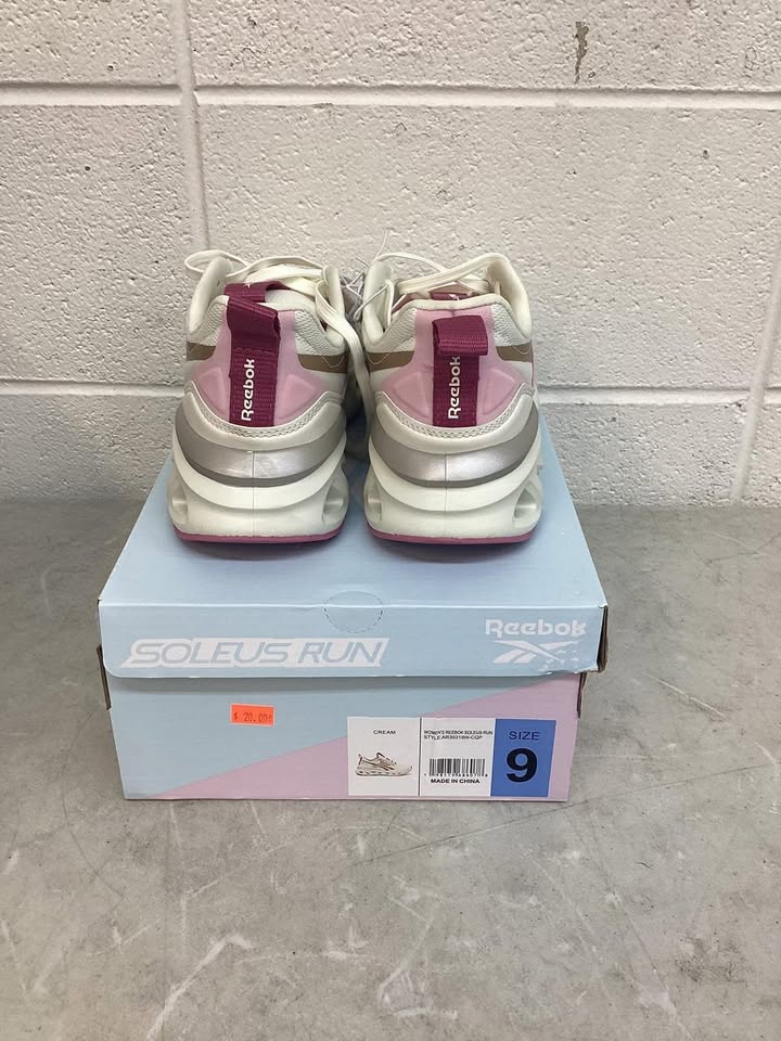 Reebok Women's Running Sneaker size 9