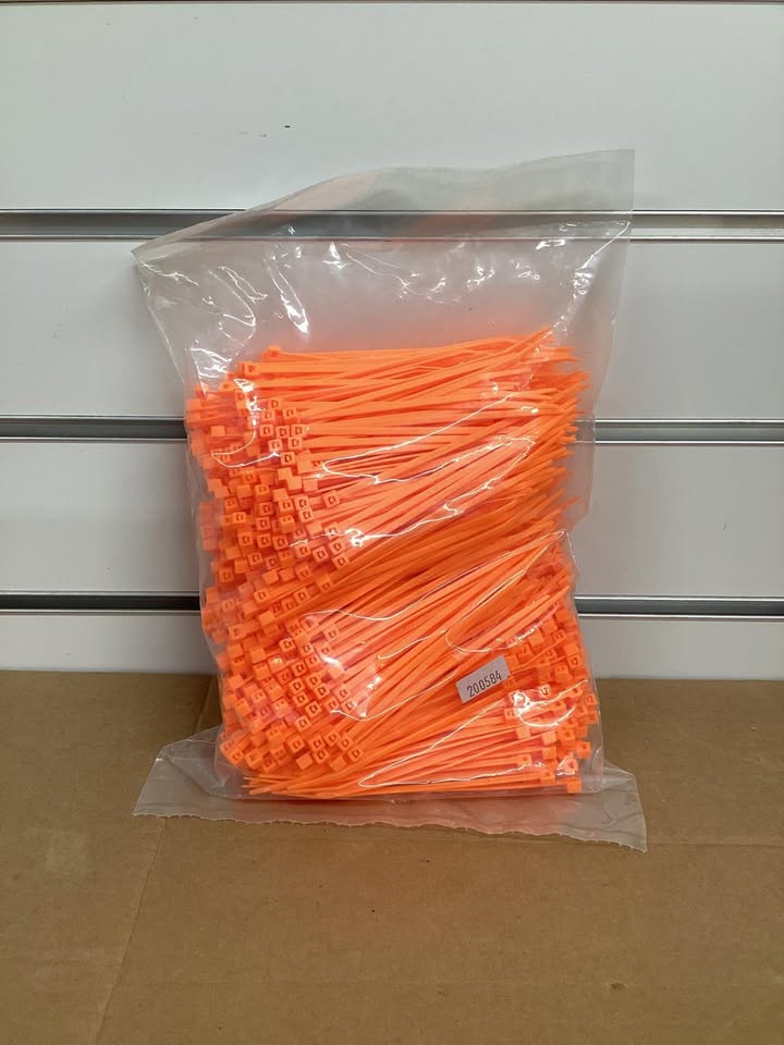 Southwire 4.1” Cable Ties 1000ct 18lb Orange
