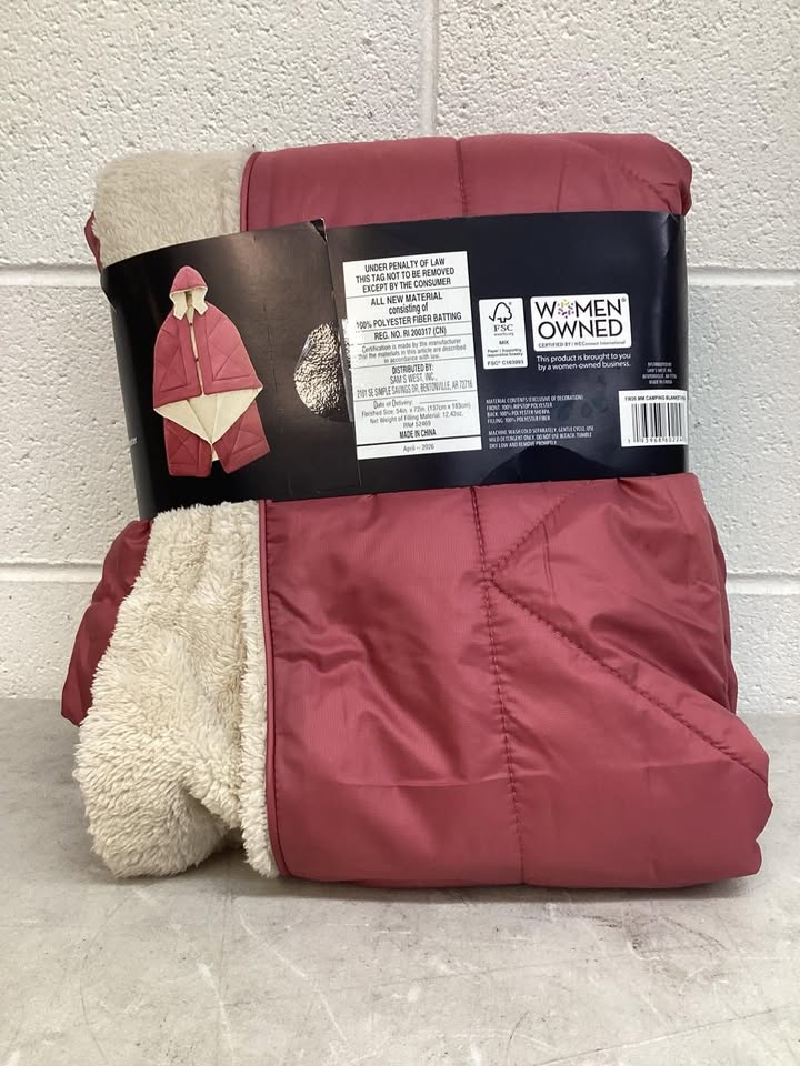 Member's Mark Camping Blanket with Detachable
